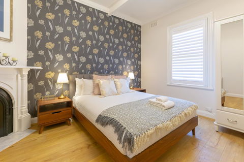 Heritage Townhouse Near Harbour Bridge - Accommodation Redcliffe 36