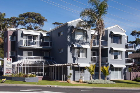 Mollymook Cove Apartments - Accommodation Redcliffe 0