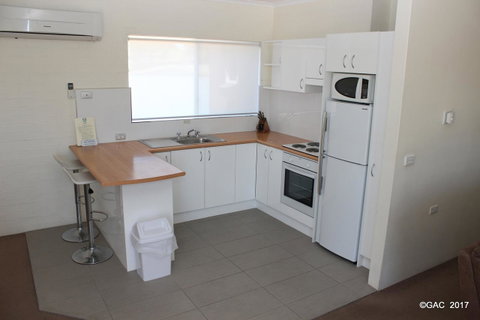 Mollymook Cove Apartments - Accommodation Redcliffe 12