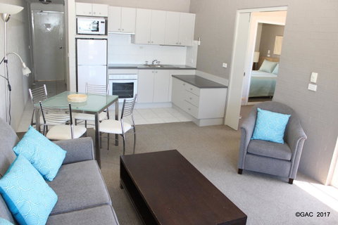 Mollymook Cove Apartments - Accommodation Redcliffe 22