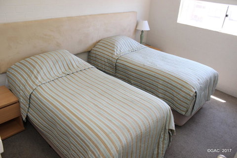 Mollymook Cove Apartments - Accommodation Redcliffe 17
