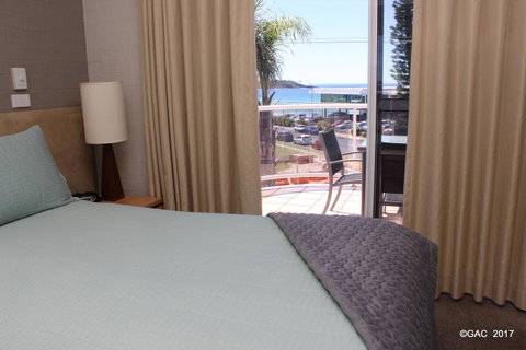 Mollymook Cove Apartments - Accommodation Redcliffe 6