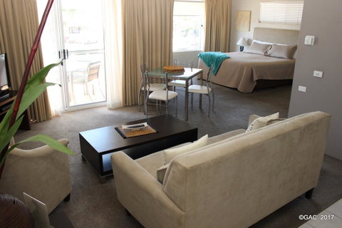 Mollymook Cove Apartments - Accommodation Redcliffe 19