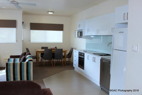 Mollymook Cove Apartments - Accommodation Redcliffe 15
