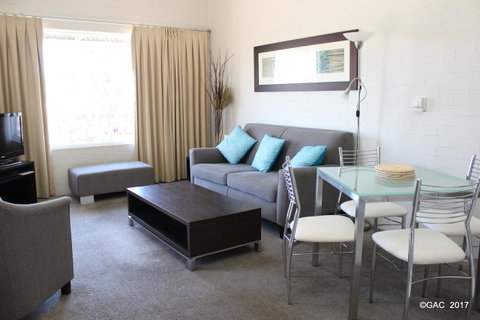 Mollymook Cove Apartments - Accommodation Redcliffe 32