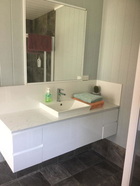 Jetz Bungalow - Accommodation Redcliffe 1