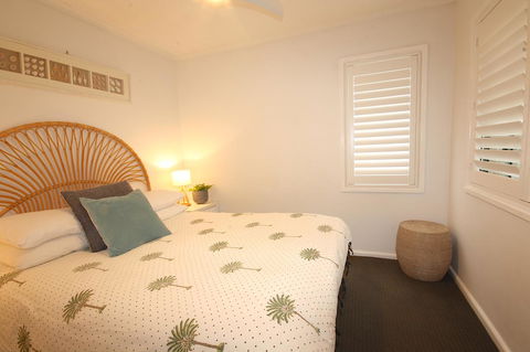 Cossies By The Sea - Accommodation Redcliffe 1