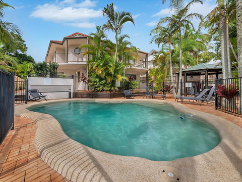 Cossies By The Sea - Accommodation Redcliffe 0