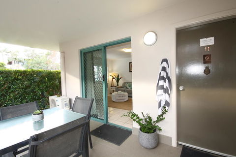 Cossies By The Sea - Accommodation Redcliffe 13