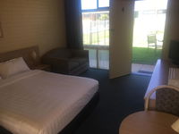 Book Junee Accommodation Vacations Accommodation Redcliffe Accommodation Redcliffe