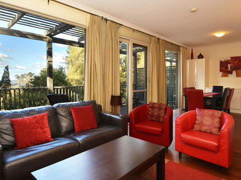 Villa Executive 2br Cypress DS Located Within Cypress Lakes Resort - Accommodation Redcliffe 0