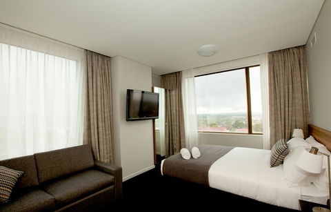 Metro Hotel Miranda - Accommodation Redcliffe 23