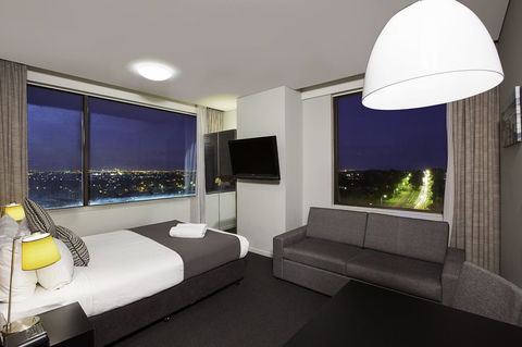 Metro Hotel Miranda - Accommodation Redcliffe 9