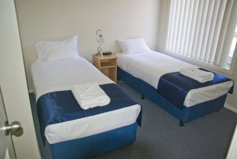 Colonial Court Villas - Accommodation Redcliffe 33