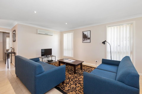 Colonial Court Villas - Accommodation Redcliffe 26