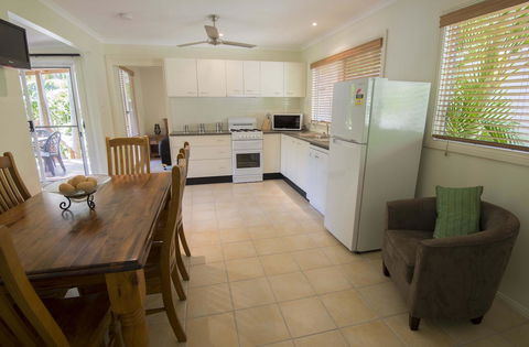 The Palms At Avoca - Accommodation Redcliffe 3