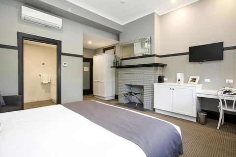CH Boutique Hotel & Apartments, Ascend Hotel Collection - Accommodation Redcliffe 21