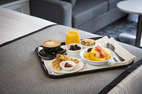 CH Boutique Hotel & Apartments, Ascend Hotel Collection - Accommodation Redcliffe 13