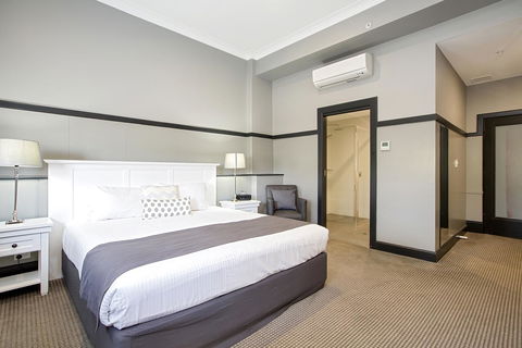 CH Boutique Hotel & Apartments, Ascend Hotel Collection - Accommodation Redcliffe 22