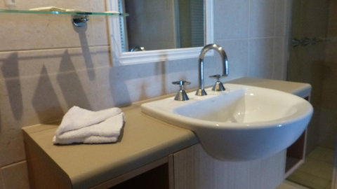 SaltBeach2302 - Accommodation Redcliffe 8