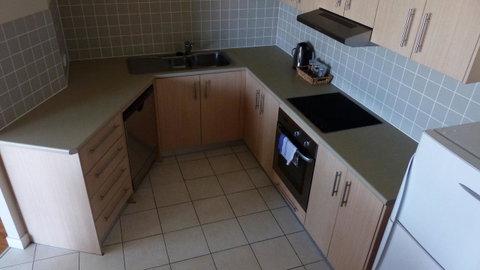 SaltBeach2302 - Accommodation Redcliffe 7