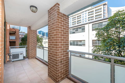 Apartments In Pyrmont - Accommodation Redcliffe 2