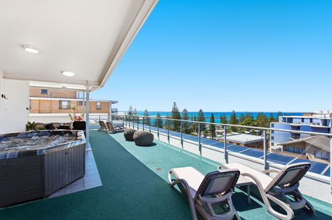 Macquarie Waters Boutique Apartment Hotel - Accommodation Redcliffe 2
