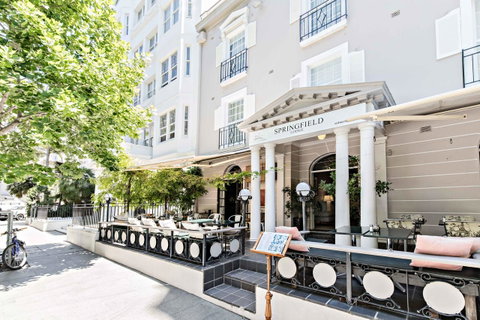 No 9 Springfield - Accommodation Redcliffe 4