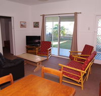 Fleur Cottage 7 Willow Street - Accommodation Redcliffe
