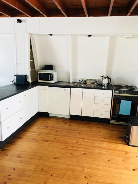 Little Blue Beach House - Accommodation Redcliffe 11