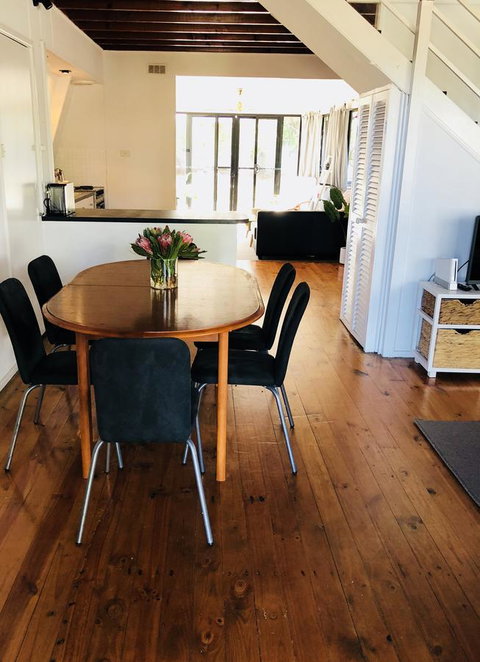 Little Blue Beach House - Accommodation Redcliffe 9