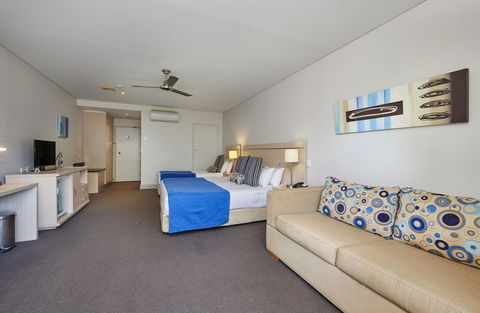 Waves Byron Bay - Accommodation Redcliffe 24