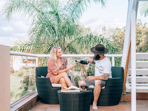 Waves Byron Bay - Accommodation Redcliffe 11