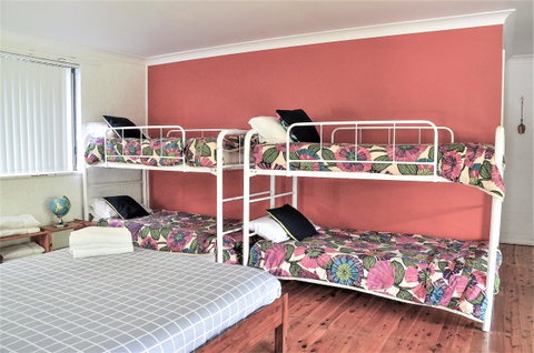 Yigala House - Accommodation Redcliffe 26