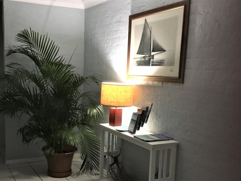 Yigala House - Accommodation Redcliffe 5