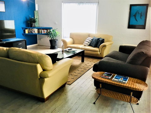 Yigala House - Accommodation Redcliffe 7