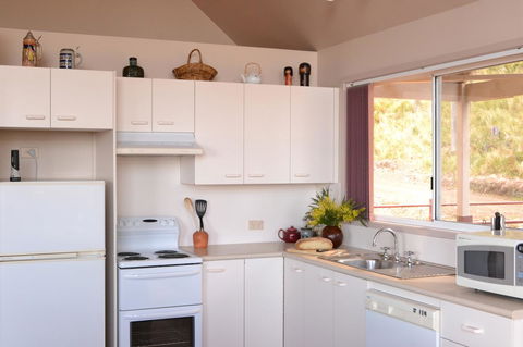 Bundle Hill Cottages - Accommodation Redcliffe 41