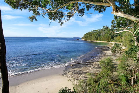 Huskisson Holiday Motel Cabins - Accommodation Redcliffe 7