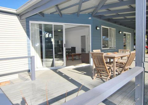 Huskisson Holiday Motel Cabins - Accommodation Redcliffe 32