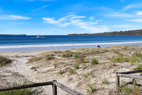 Huskisson Holiday Motel Cabins - Accommodation Redcliffe 15