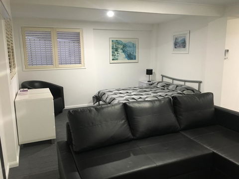 Arena Blanca Studio Apartment - Accommodation Redcliffe 6
