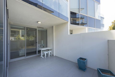 Lakefront 116 Kingston ACT - Accommodation Redcliffe 3