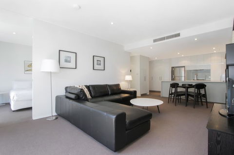 Lakefront 116 Kingston ACT - Accommodation Redcliffe 16