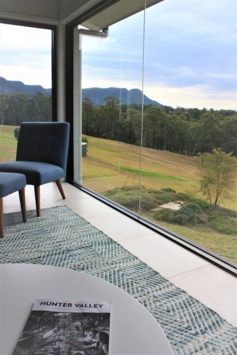 Wine Country Villas - Accommodation Redcliffe 2