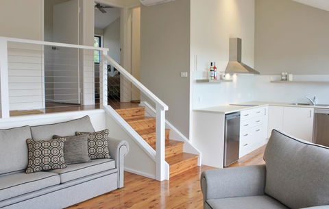 Wine Country Villas - Accommodation Redcliffe 13