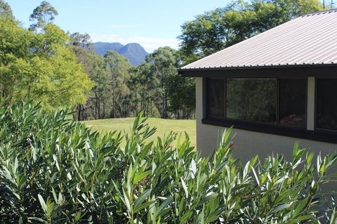 Wine Country Villas - Accommodation Redcliffe 30