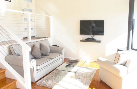 Wine Country Villas - Accommodation Redcliffe 14