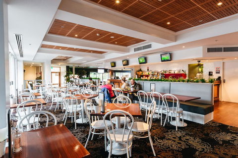 Coniston Hotel Wollongong - Accommodation Redcliffe 11