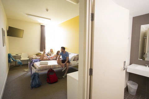 YHA Sydney Harbour - Accommodation Redcliffe 4