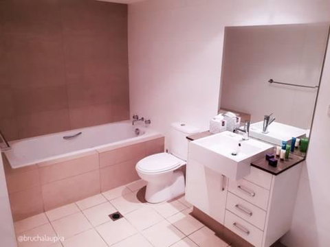 Wentworth Park Apartments - Accommodation Redcliffe 2